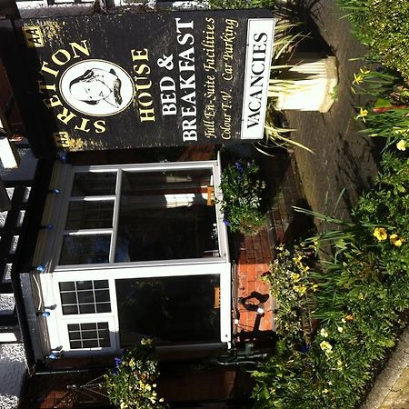 Stretton House Bed and Breakfast Stratford-upon-Avon Exteriör bild